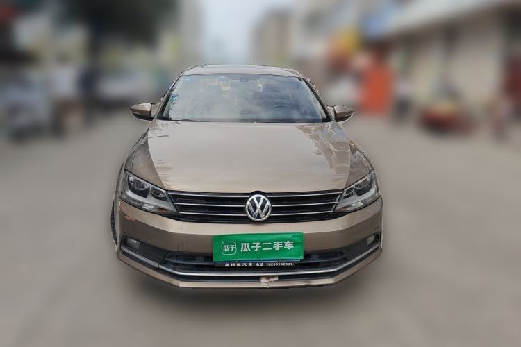 Used Volkswagen Sagitar 2015 230TSI Automatic Luxury Model Front