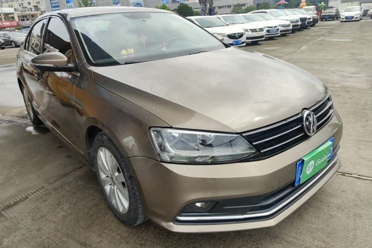 Used Volkswagen Sagitar 2015 1.6L Automatic Comfort Model Front Right 45 Deg