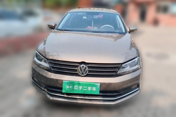 Used Volkswagen Sagitar 2015 230TSI Automatic Comfort Version Front