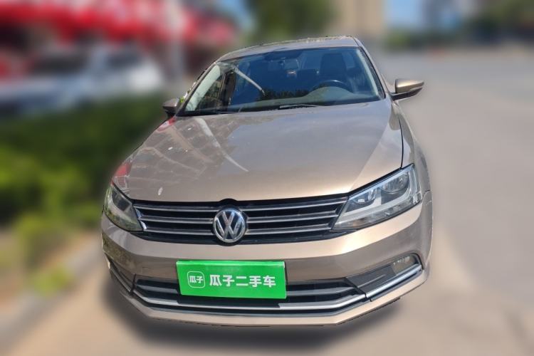 Used Volkswagen Sagitar 2015 230TSI Automatic Comfort Version Front