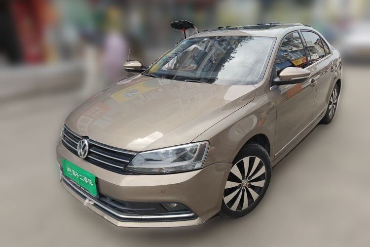 Used Volkswagen Sagitar 2015 230TSI Automatic Luxury Model Guazi used car, China used car export, Used car for sale, Used Volkswagen cars, Cheapest cars for sale