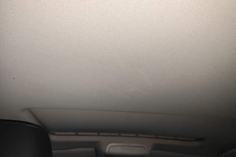 Used Volkswagen Sagitar 2015 230TSI Manual Comfort Version Headliner