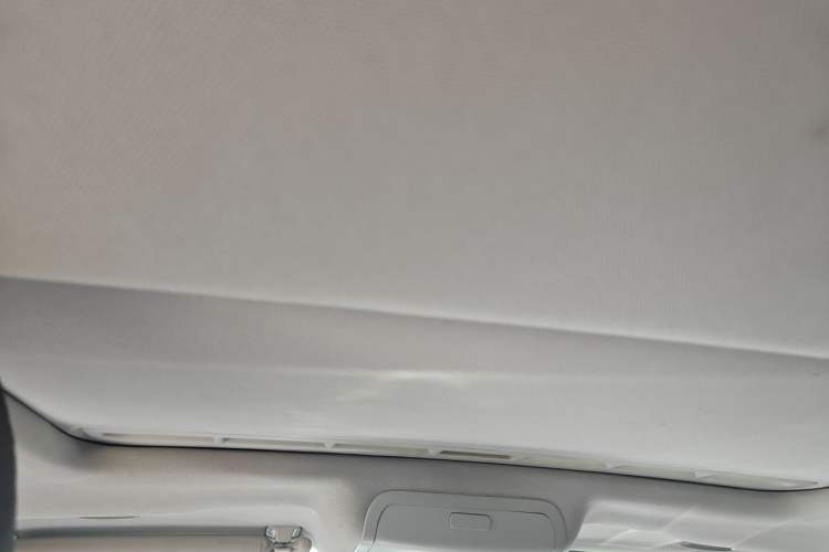 Used Volkswagen Sagitar 2015 1.6L Automatic Comfort Model Headliner