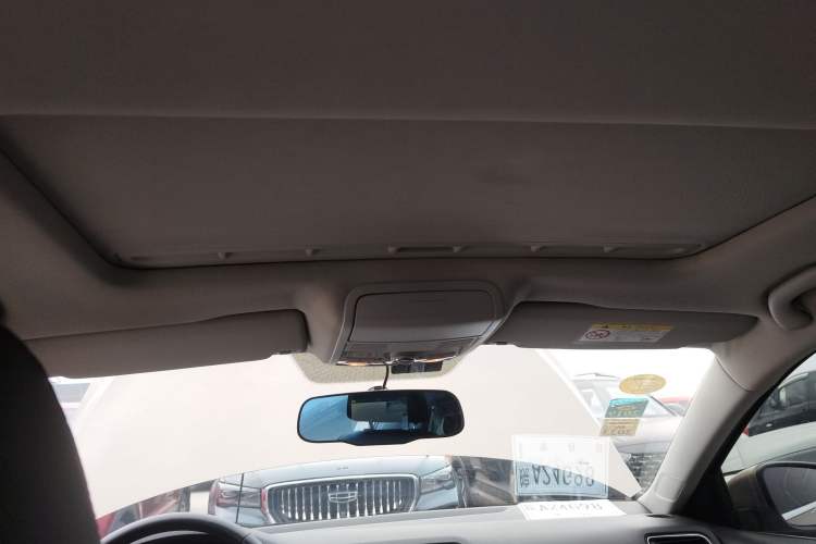 Used Volkswagen Sagitar 2015 1.6L Automatic Comfort Model Headliner