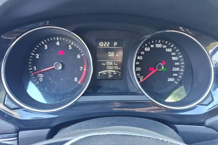Used Volkswagen Sagitar 2015 1.6L Automatic Comfort Model Instrument Cluster