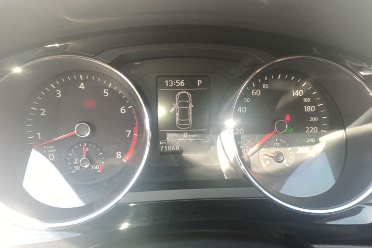 Used Volkswagen Sagitar 2015 230TSI Automatic Luxury Model Instrument Cluster