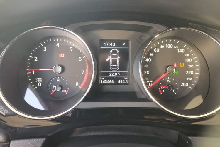 Used Volkswagen Sagitar 2015 280TSI Automatic Flagship Model Instrument Cluster
