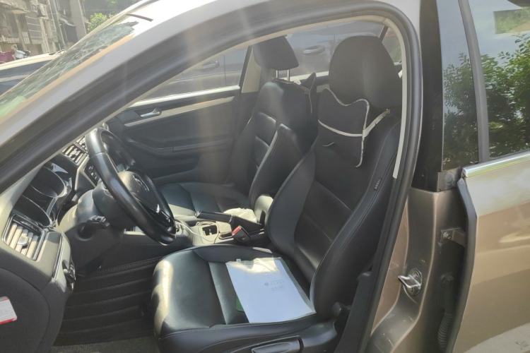 Used Volkswagen Sagitar 2015 1.6L Automatic Comfort Model Left Front Seat
