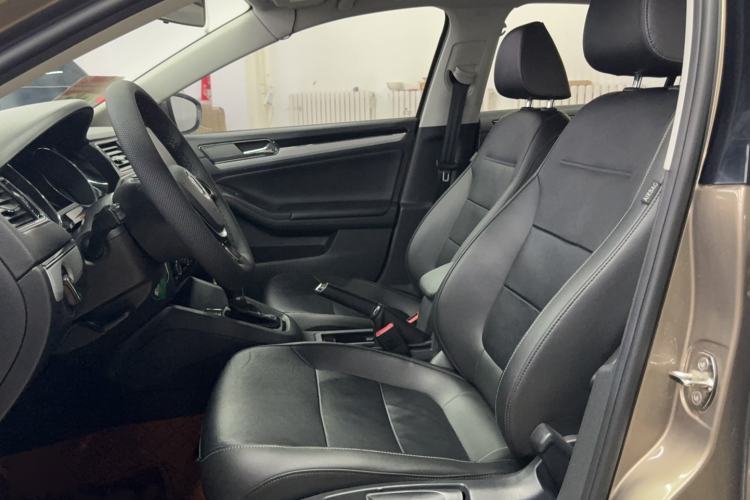 Used Volkswagen Sagitar 2015 1.6L Automatic Comfort Model Left Front Seat