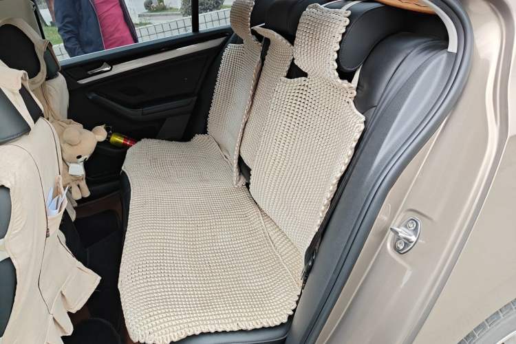 Used Volkswagen Sagitar 2015 1.6L Manual Comfort Model Left Rear Seat