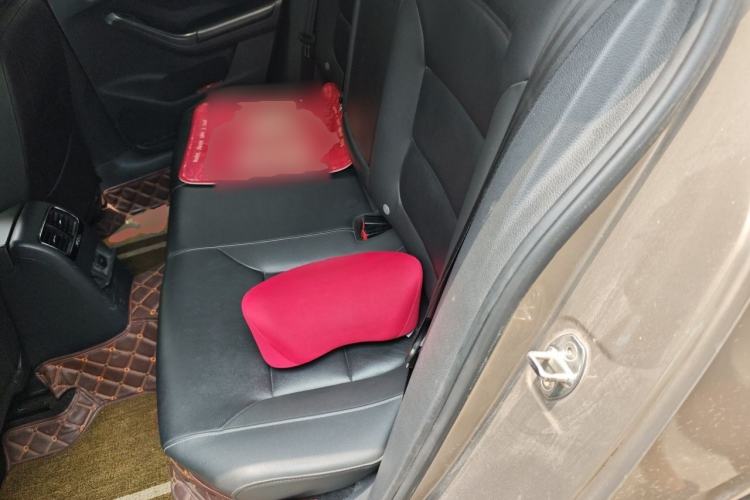 Used Volkswagen Sagitar 2015 1.6L Manual Comfort Model Left Rear Seat