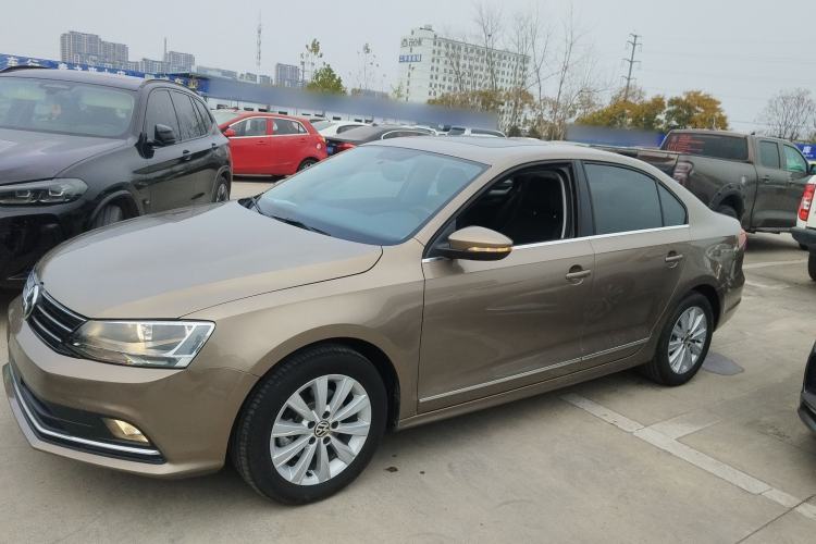 Used Volkswagen Sagitar 2015 1.6L Automatic Comfort Model Left Side
