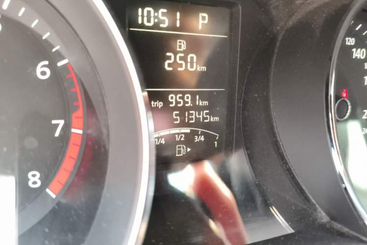 Used Volkswagen Sagitar 2015 1.6L Automatic Comfort Model Odometer Close Up