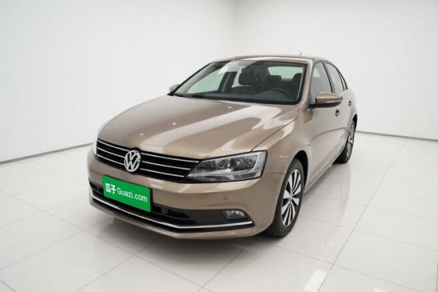Gebrauchter Volkswagen Sagitar 2015 230TSI Automatic Luxury Model