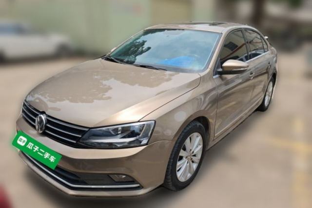 Used Volkswagen Sagitar 2015 1.6L Manual Comfort Model