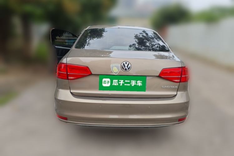Used Volkswagen Sagitar 2015 1.6L Manual Comfort Model Rear
