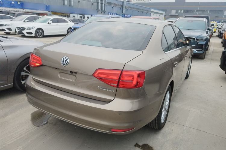 Used Volkswagen Sagitar 2015 1.6L Automatic Comfort Model Rear Right 45 Deg