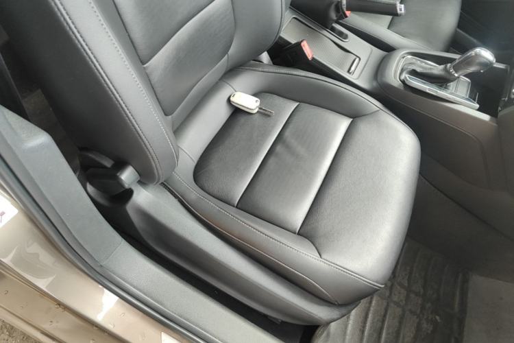 Used Volkswagen Sagitar 2015 1.6L Automatic Comfort Model Right Front Seat