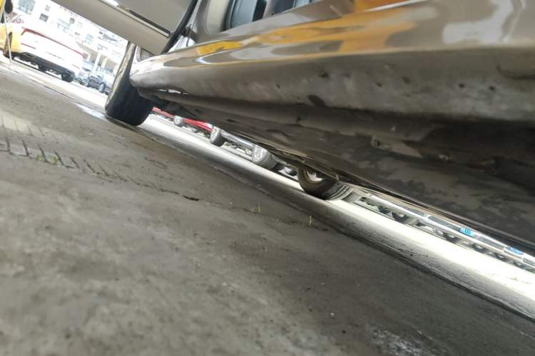 Used Volkswagen Sagitar 2015 1.6L Automatic Comfort Model Right Side Sill