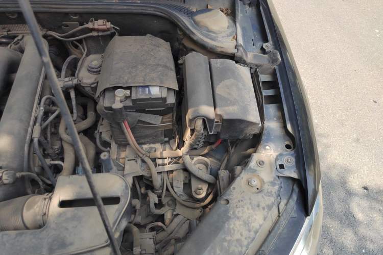 Used Volkswagen Sagitar 2016 230TSI 25th Anniversary Edition Engine Bay Left