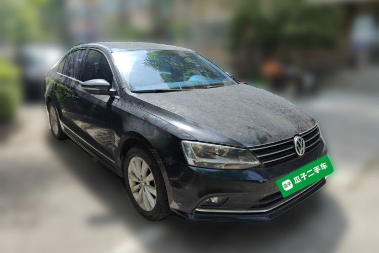 Used Volkswagen Sagitar 2016 230TSI 25th Anniversary Edition Front Right 45 Deg