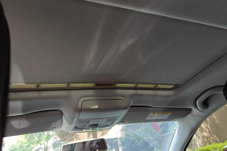 Used Volkswagen Sagitar 2016 230TSI 25th Anniversary Edition Headliner
