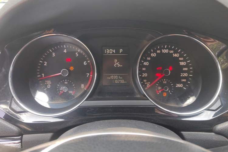 Used Volkswagen Sagitar 2016 230TSI 25th Anniversary Edition Instrument Cluster