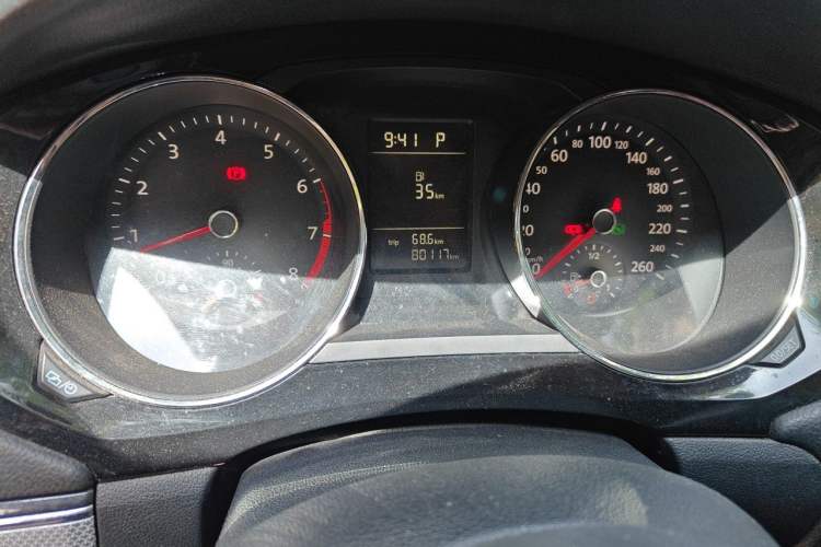 Used Volkswagen Sagitar 2016 230TSI 25th Anniversary Edition Odometer Close Up
