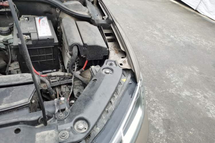 Used Volkswagen Sagitar 2016 230TSI 25th Anniversary Edition Engine Bay Left