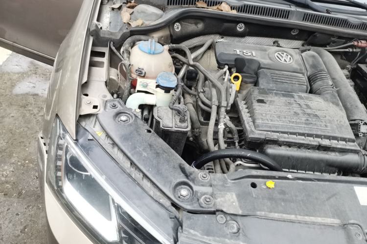 Used Volkswagen Sagitar 2016 230TSI 25th Anniversary Edition Engine Bay Right