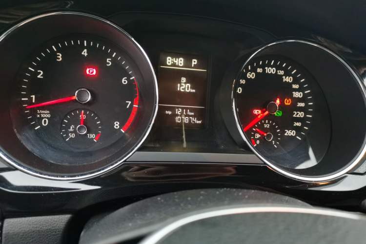 Used Volkswagen Sagitar 2016 230TSI 25th Anniversary Edition Odometer Close Up