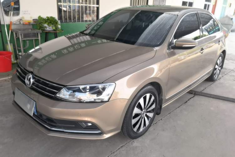 Ojetý Volkswagen Sagitar 2016 230TSI 25th Anniversary Edition Guazi used car, China used car export, Used car for sale, Used  cars, Cheapest cars for sale