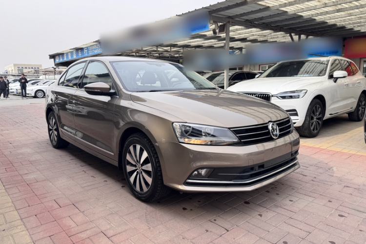 Used Volkswagen Sagitar 2016 230TSI 25th Anniversary Edition Exterior 2