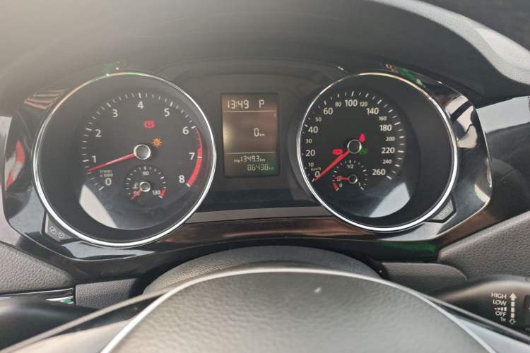 Used Volkswagen Sagitar 2016 230TSI 25th Anniversary Edition Instrument Cluster