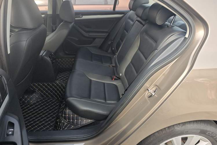 Used Volkswagen Sagitar 2016 230TSI 25th Anniversary Edition Left Rear Seat