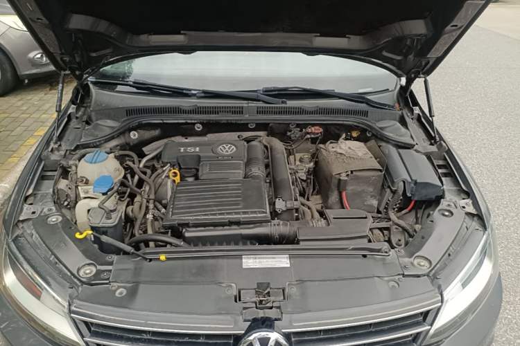 Used Volkswagen Sagitar 2016 230TSI 25th Anniversary Edition Engine Bay
