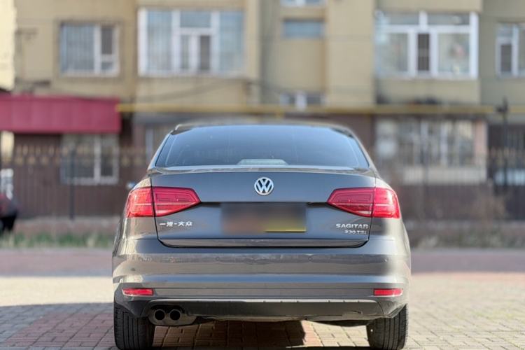 Used Volkswagen Sagitar 2016 230TSI 25th Anniversary Edition Exterior 8