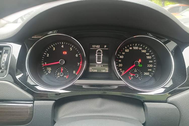 Used Volkswagen Sagitar 2016 230TSI 25th Anniversary Edition Instrument Cluster