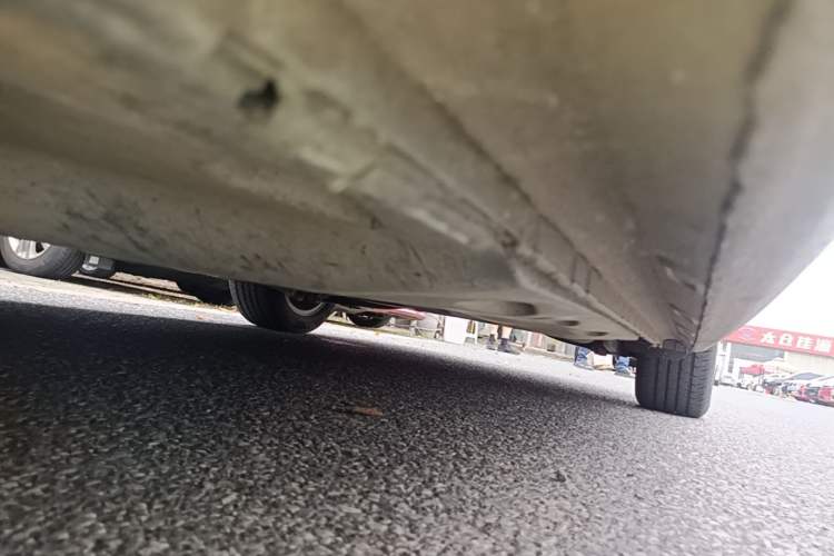 Used Volkswagen Sagitar 2016 230TSI 25th Anniversary Edition Left Side Sill