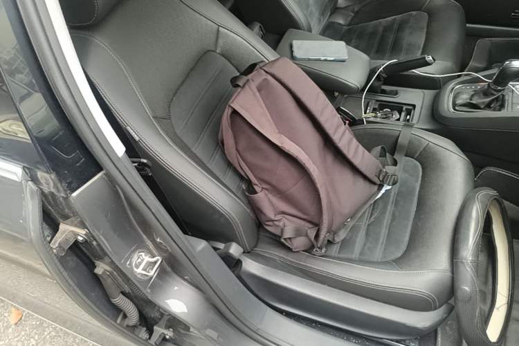 Used Volkswagen Sagitar 2016 230TSI 25th Anniversary Edition Right Front Seat