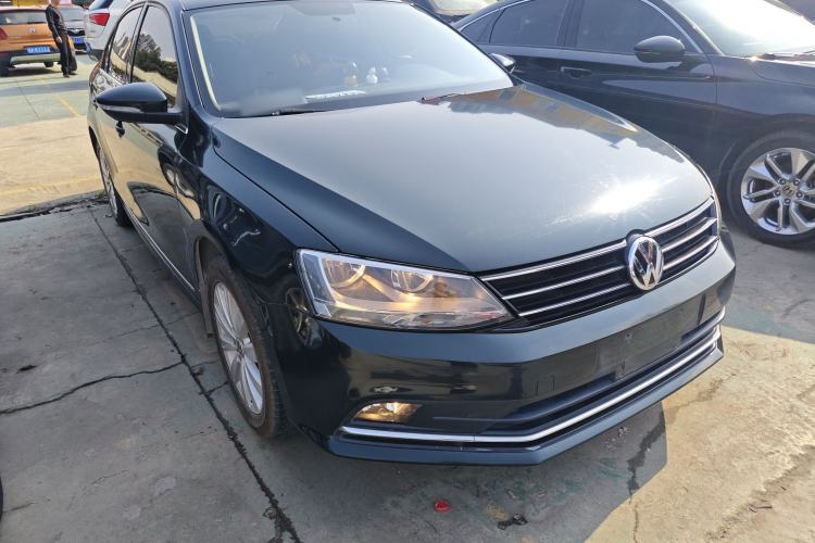 Used Volkswagen Sagitar 2016 230TSI 25th Anniversary Edition Exterior 1