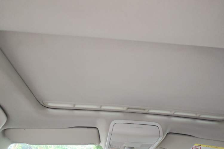 Used Volkswagen Sagitar 2016 230TSI 25th Anniversary Edition Headliner