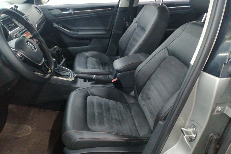 Used Volkswagen Sagitar 2016 230TSI 25th Anniversary Edition Left Front Seat