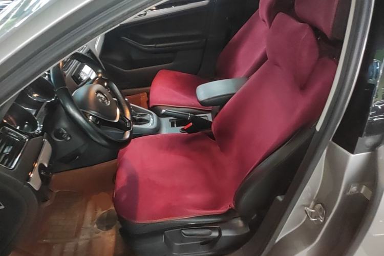 Used Volkswagen Sagitar 2016 230TSI 25th Anniversary Edition Left Front Seat