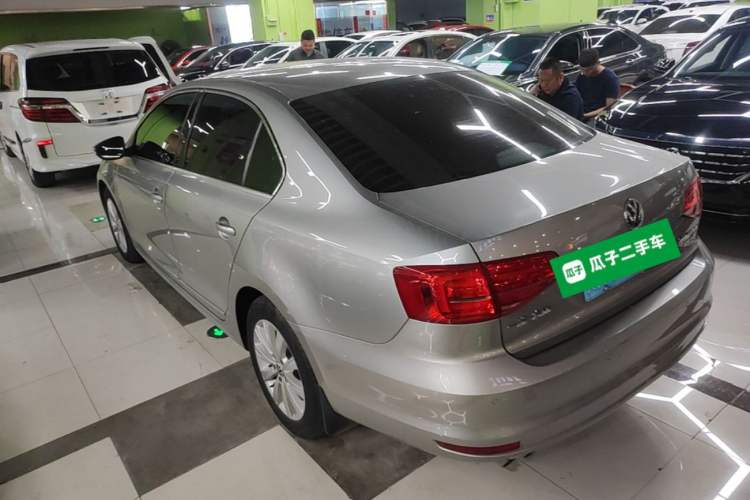 Used Volkswagen Sagitar 2016 230TSI 25th Anniversary Edition Rear Left 45 Deg