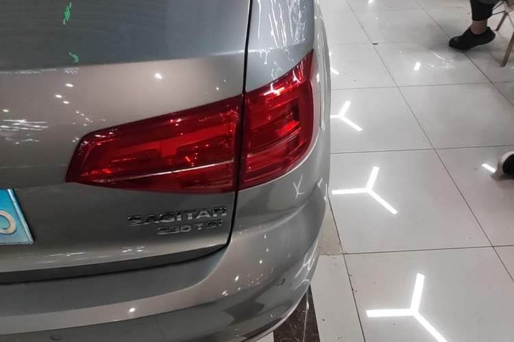 Used Volkswagen Sagitar 2016 230TSI 25th Anniversary Edition Right Rear Taillight