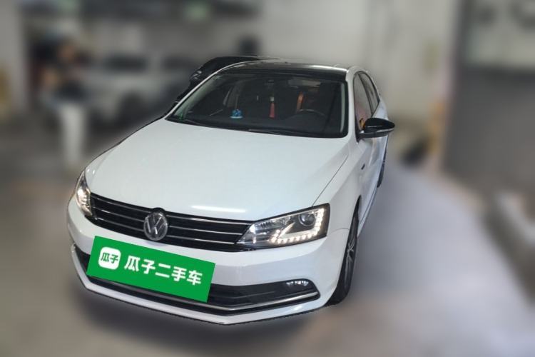 Used Volkswagen Sagitar 2016 230TSI 25th Anniversary Edition Guazi used car, China used car export, Used car for sale, Used  cars, Cheapest cars for sale
