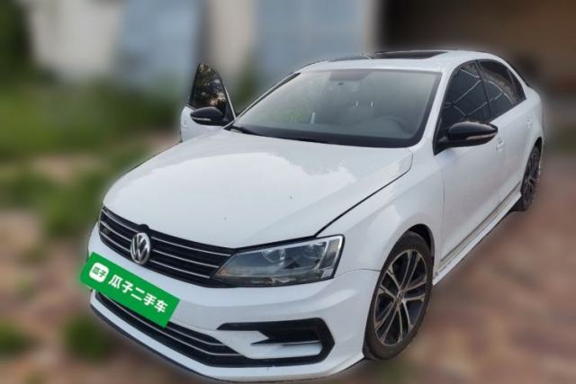 Używany Volkswagen Sagitar 2016 280TSI Automatic R-Line