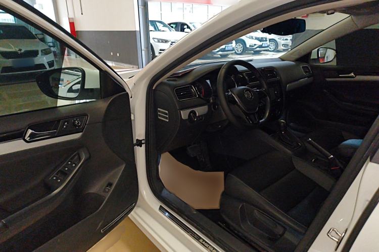 Used Volkswagen Sagitar 2016 230TSI 25th Anniversary Edition Driver Seat