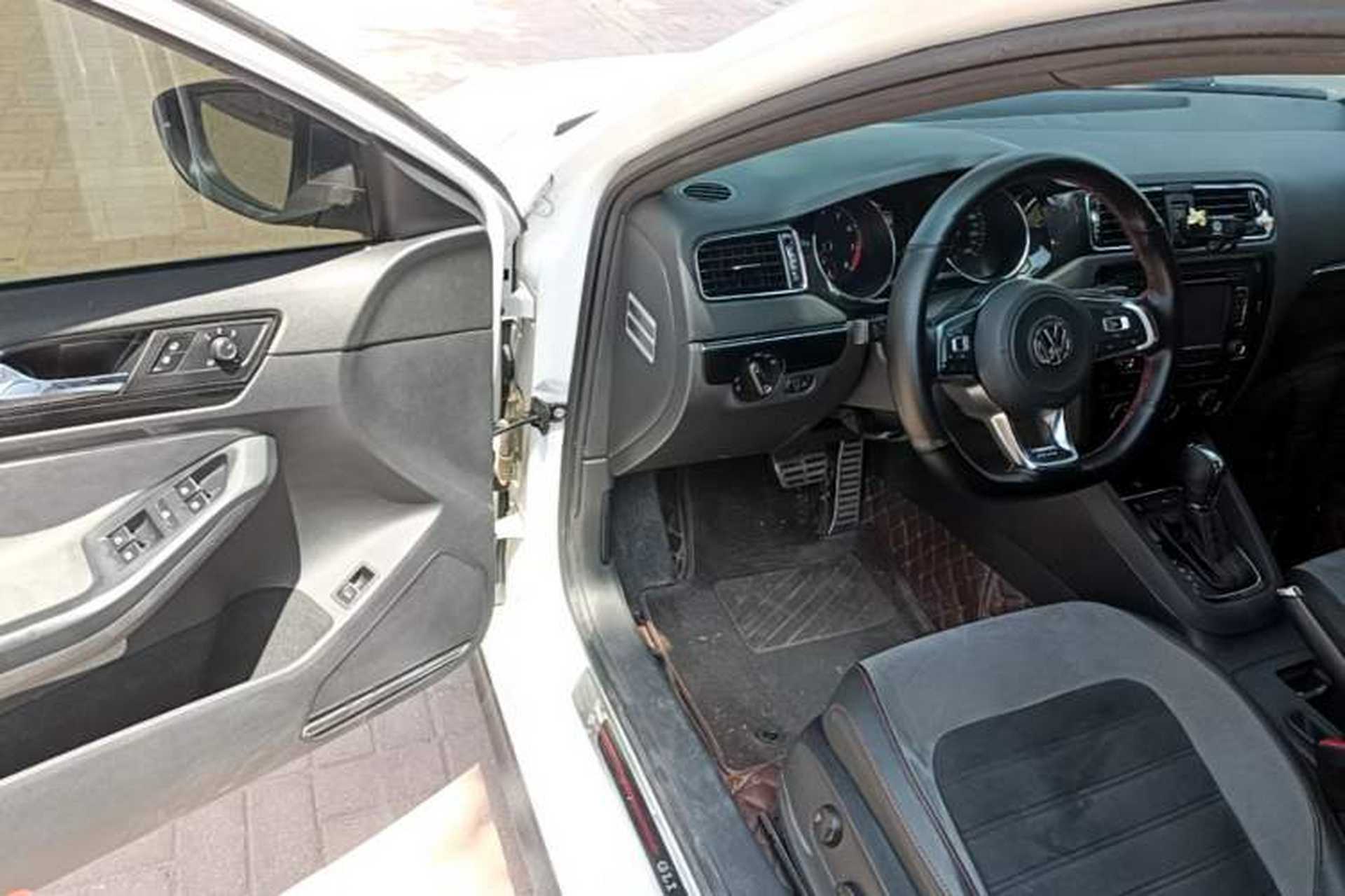 Used Volkswagen Sagitar 2016 2.0 TSI GLI Driver Seat